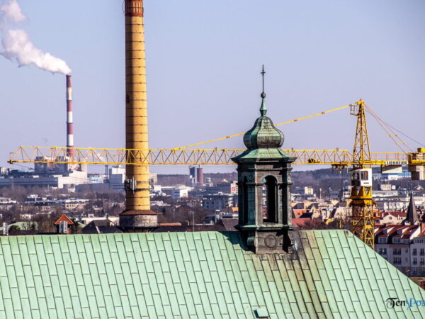Poznań ponad dachami z WCO przy Garbarach fot. Sławek Wąchała