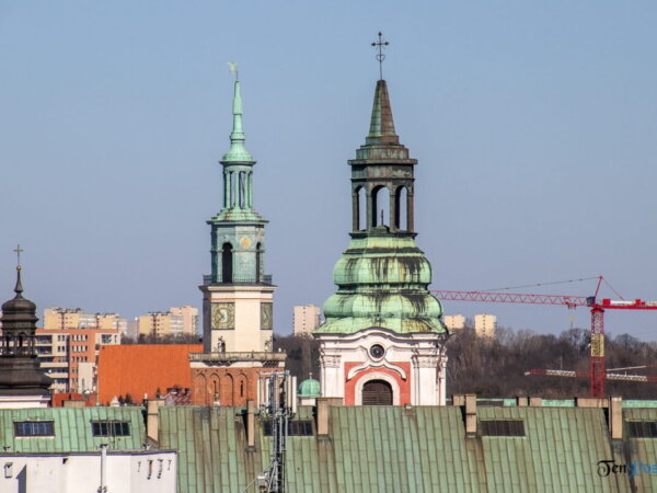 Poznań ponad dachami z WCO przy Garbarach fot. Sławek Wąchała