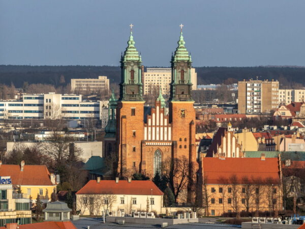 Poznań ponad dachami z Zamku Przemysła fot. Sławek Wąchała