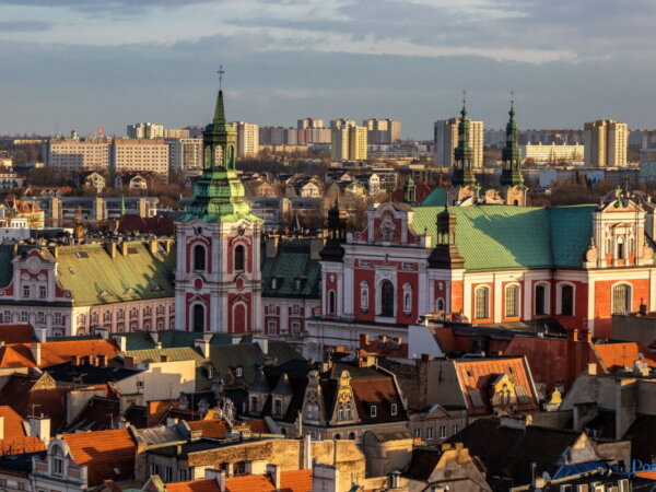 Poznań ponad dachami z Zamku Przemysła fot. Sławek Wąchała