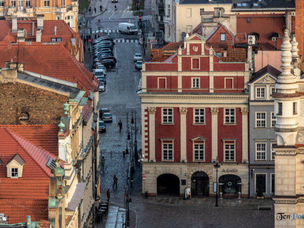 Poznań ponad dachami z Zamku Przemysła fot. Sławek Wąchała