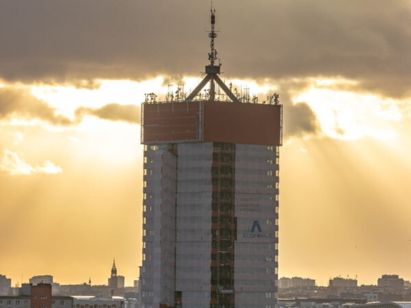 Poznań ponad dachami z Zamku Przemysła fot. Sławek Wąchała
