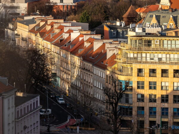 Poznań ponad dachami z Zamku Przemysła fot. Sławek Wąchała
