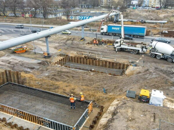 podpory wiaduktu w ciągu Kurlandzkiej fot.PIM