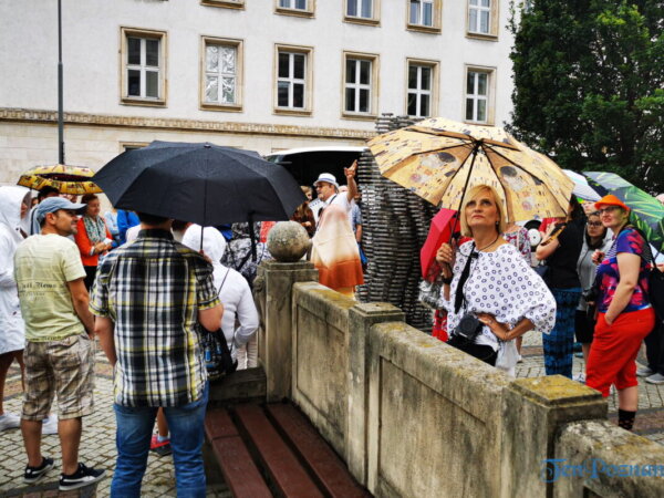 Poznań w obliczu zarazy na przestrzenie wieków - spacer z przewodnikiem - Lato na Gołębiej fot. Sławek Wąchała