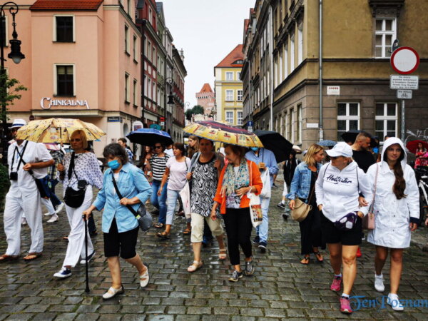 Poznań w obliczu zarazy na przestrzenie wieków - spacer z przewodnikiem - Lato na Gołębiej fot. Sławek Wąchała