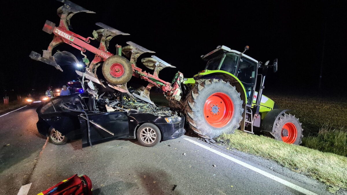 zderzenie pojazdów na DK15 fot. KP PSP Krotoszyn