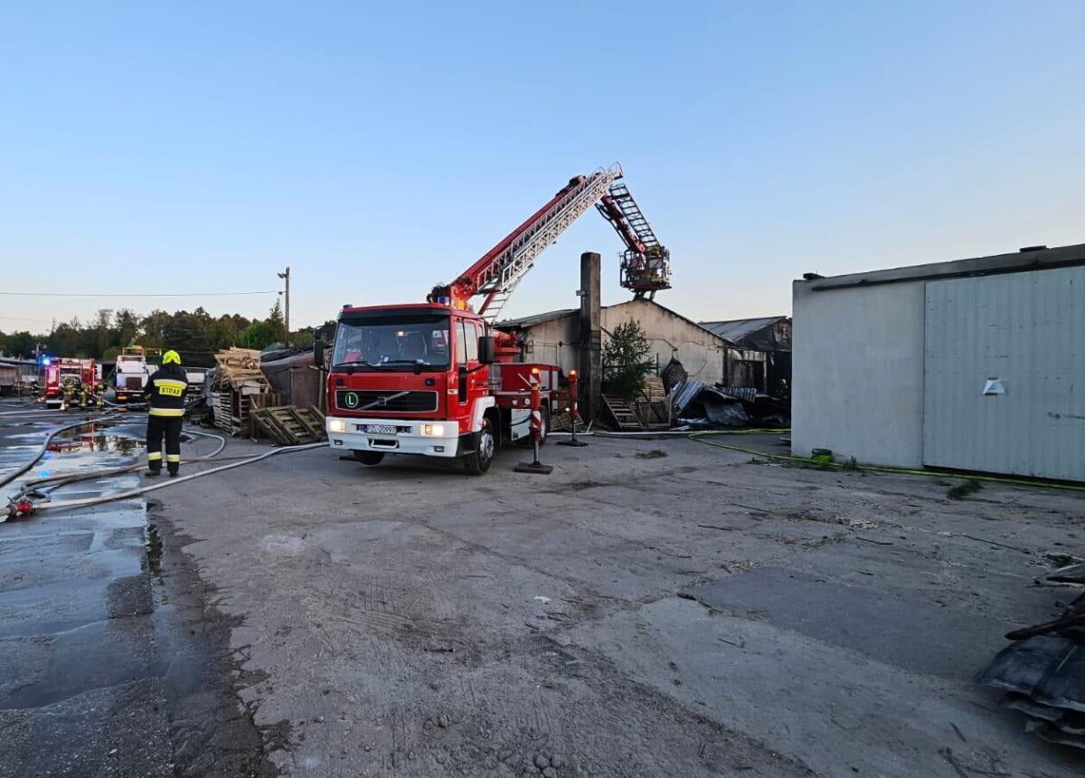 Pozar Fot. Fot. KP PSP Zlotow OSP Glomsk OSP Zakrzewo