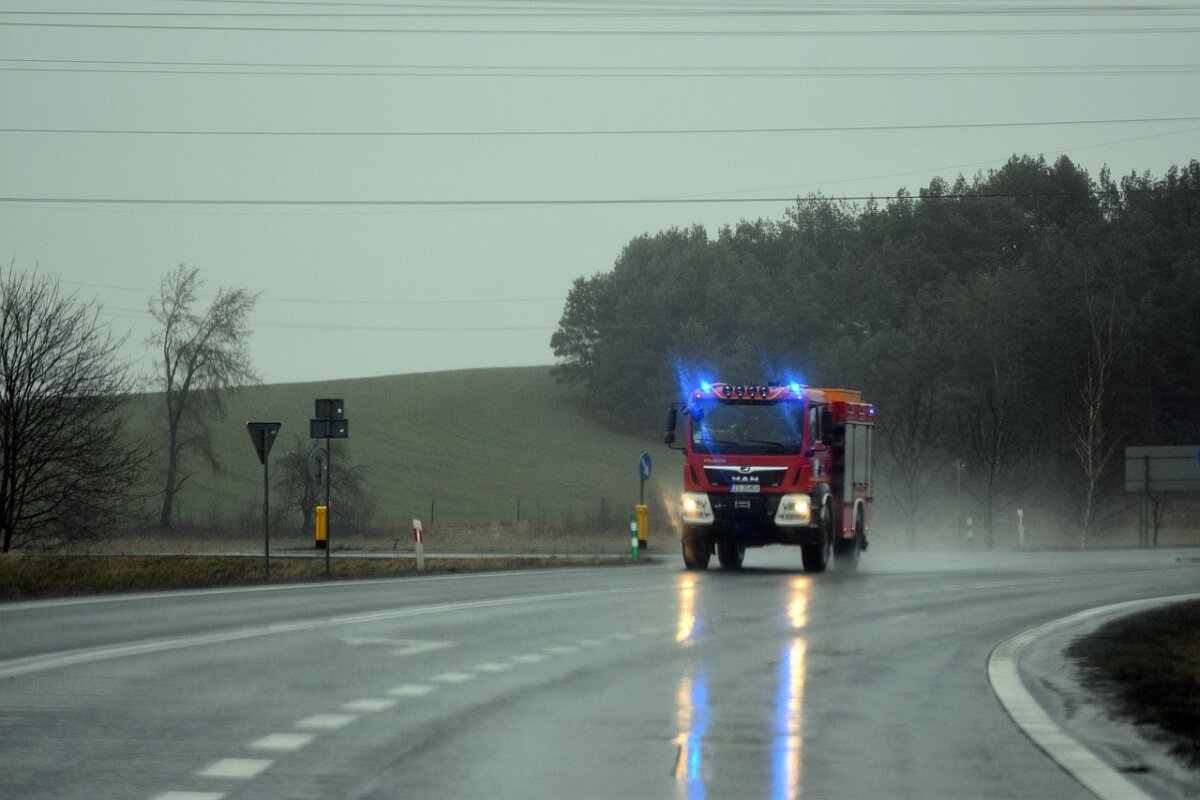 Utrudnienia na drodze krajowej nr 22 podczas manewrów strażaków